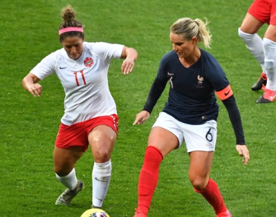 Henry dans sa région natale et les Bleues ont été solides Henry dans sa région natale et les Bleues ont été solides