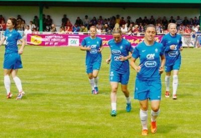 Les Bleues avant leur opposition à St Trojan (photo SO)