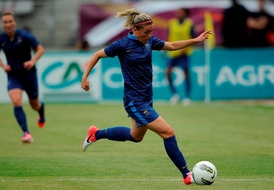 Bleues – Camille ABILY : « J'espère qu'elles auront encore plus peur !  »