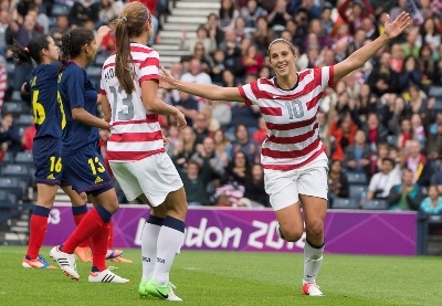 Carli Lloyd a inscrit son deuxième but du tournoi pour les USA (photo : Eric Baledent/LMP)