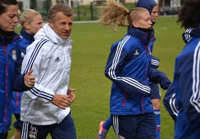 Après un triplé la saison dernière, la barre est haute pour Patrice Lair et ses joueuses (photo olweb.fr) Après un triplé la saison dernière, la barre est haute pour Patrice Lair et ses joueuses (photo olweb.fr)