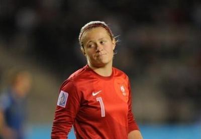 La gardienne française Romane Bruneau (photo fifa.com) La gardienne française Romane Bruneau (photo fifa.com)