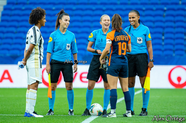 Trophée VEOLIA féminin - La JUVENTUS dispose MONTPELLIER Trophée VEOLIA féminin - La JUVENTUS dispose MONTPELLIER