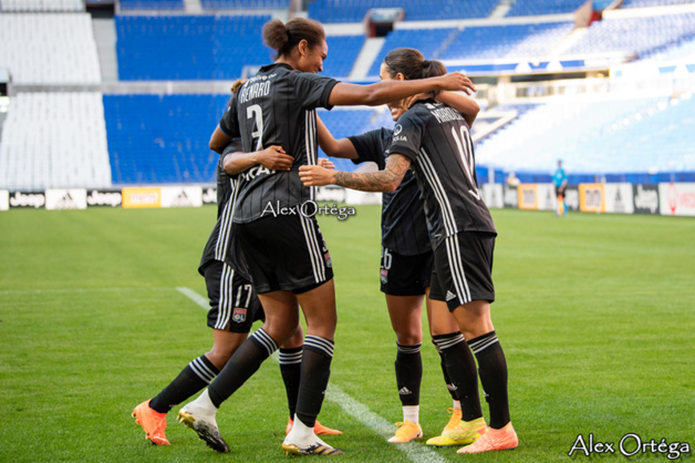 Trophée VEOLIA féminin - L'OL gagne son tournoi Trophée VEOLIA féminin - L'OL gagne son tournoi