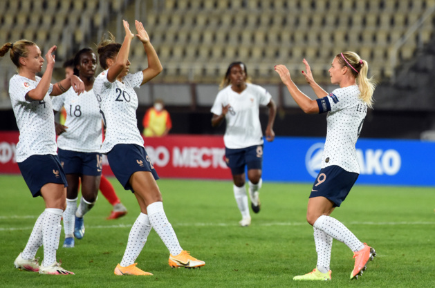 Le Sommer transforme le penalty qui permet de porter le total à 82 buts en 172 sélections Le Sommer transforme le penalty qui permet de porter le total à 82 buts en 172 sélections