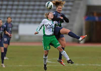 Astrid Chazal à la lutte avec Lindsey Horan (photo Gilles Laurent/LMP)