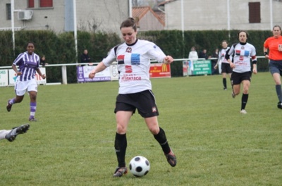 Thiney avec Juvisy face à Toulouse (photo Patrick Charbit) Thiney avec Juvisy face à Toulouse (photo Patrick Charbit)