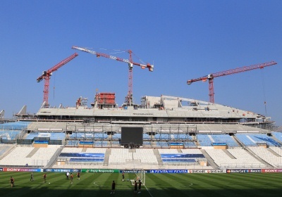 Le Vélodrome est en travaux jusqu'en 2014 accueille tous les matchs de l'OM mais pas les BleuEs