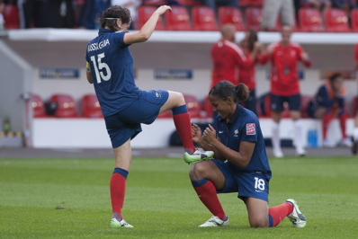 Bussaglia avait égalisé face à l'Angleterre, avec Delie (photo Eric Baledent) Bussaglia avait égalisé face à l'Angleterre, avec Delie (photo Eric Baledent)