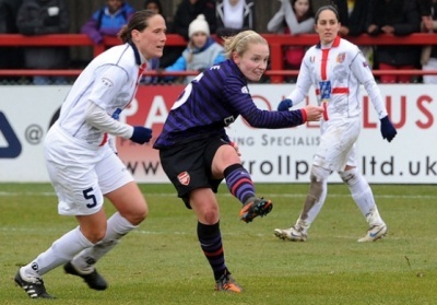 Kim Little a inscrit le troisième but d'Arsenal (photo : www.arsenal.com) Kim Little a inscrit le troisième but d'Arsenal (photo : www.arsenal.com)