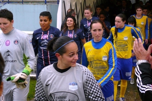 Amical - Le PSG chante sous la pluie