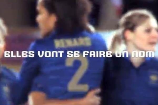 Un trailer en guise d'annonce (photo : fff.fr)