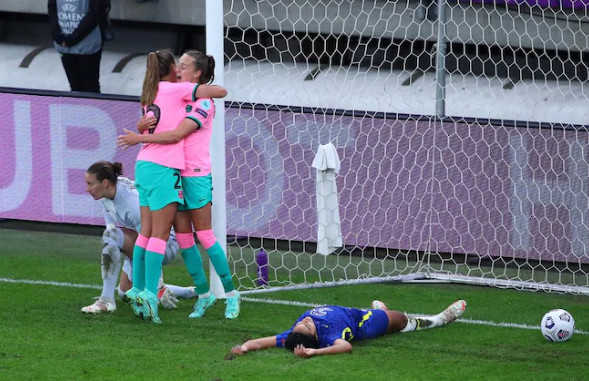 Les Barcelonaises ont assommé les joueuses de Chelsea (photo UEFA.com)