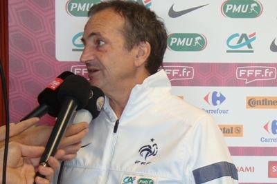 BLEUES - Un sélectionneur français confiant dans les chances de son équipe durant cet Euro suédois BLEUES - Un sélectionneur français confiant dans les chances de son équipe durant cet Euro suédois