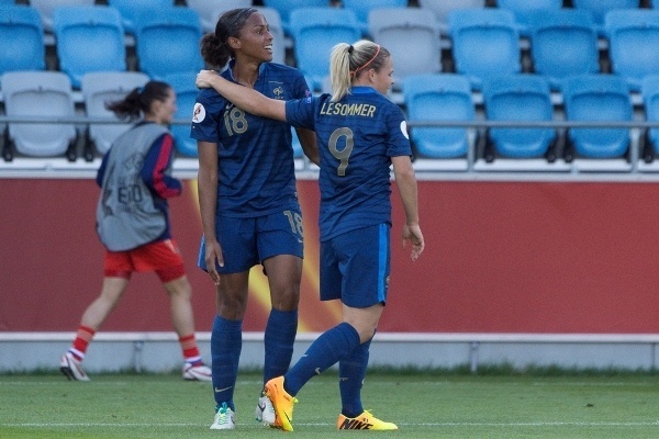 Marie-Laure Delie a marqué ses 46e et 47e buts en Bleue (Photos : Eric Baledent) Marie-Laure Delie a marqué ses 46e et 47e buts en Bleue (Photos : Eric Baledent)