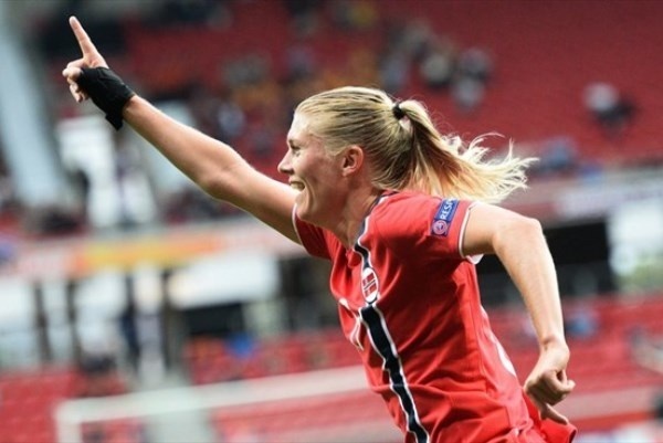 Et revoilà Solveig (photo uefa) Et revoilà Solveig (photo uefa)