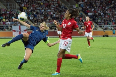 Corine Franco a porté le brassard de capitaine pendant toute la seconde période. Corine Franco a porté le brassard de capitaine pendant toute la seconde période.