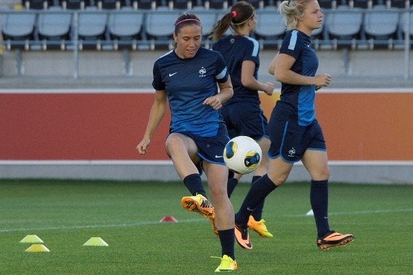 Camille Abily, la milieu de terrain pourrait être en balance avec d'autres partenaires (photo Eric Baledent) Camille Abily, la milieu de terrain pourrait être en balance avec d'autres partenaires (photo Eric Baledent)