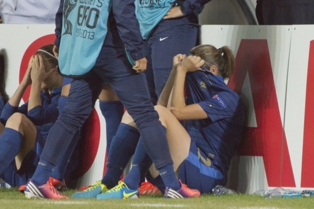 Les Bleues ont eu du mal à surmonter leur déception après leur cruelle élimination (Photos : Eric Baledent)