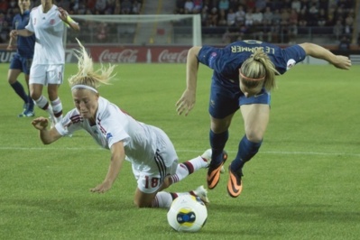 A l'image d'Eugénie Le Sommer pourtant si brillante en phase de poule, c'est toute l'attaque française qui a manqué d'efficacité et de réussite face aux Danoises A l'image d'Eugénie Le Sommer pourtant si brillante en phase de poule, c'est toute l'attaque française qui a manqué d'efficacité et de réussite face aux Danoises