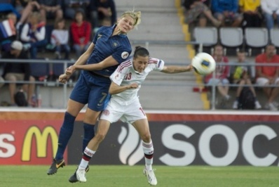 A 31 ans, Corine Franco serait la cadre la plus âgée du groupe en cas de qualifications au Mondial 2015 A 31 ans, Corine Franco serait la cadre la plus âgée du groupe en cas de qualifications au Mondial 2015