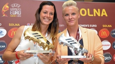 Lotta Schelin (5 buts) est le soulier d'or de cet Euro. Lotta Schelin (5 buts) est le soulier d'or de cet Euro.