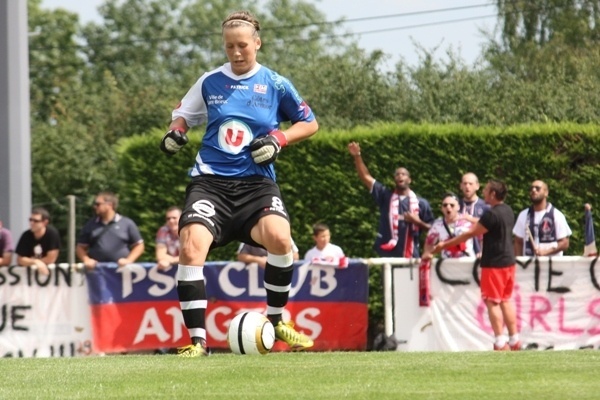 La gardienne estonienne Getter Laar à l'essai avec l'EA Guingamp (photo S Duret) La gardienne estonienne Getter Laar à l'essai avec l'EA Guingamp (photo S Duret)