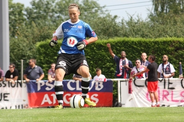 La gardienne estonienne Getter Laar à l'essai avec l'EA Guingamp (photo S Duret)