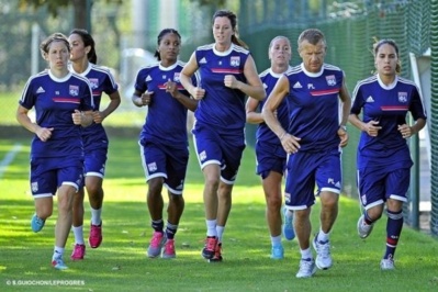 Les internationales ont repris autour du 19 août avec l'OL. Sauf Camille Abily et Sarah Bouhaddi Les internationales ont repris autour du 19 août avec l'OL. Sauf Camille Abily et Sarah Bouhaddi