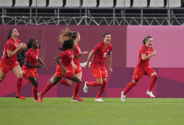 La capitaine Sinclair et les Canadiennes filent en finale (photo DR) La capitaine Sinclair et les Canadiennes filent en finale (photo DR)