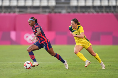 Crystal Dunn prend le dessus sur cette action (photo USWNT) Crystal Dunn prend le dessus sur cette action (photo USWNT)