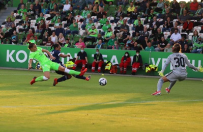 Mickaëlla Cardia, entrée en cours de match, auteur du 2e but bordelais Mickaëlla Cardia, entrée en cours de match, auteur du 2e but bordelais