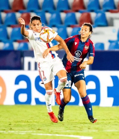 Amel Majri face à Paula Tomás (photo Levante UD) Amel Majri face à Paula Tomás (photo Levante UD)
