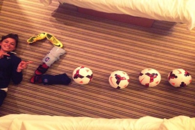 Plus de 20 000 abonnés sur Twitter, ça se fête! 20 000 merci à vous! #photopriseaveclesmoyensdubord (photo : twitter Laure Boulleau) Plus de 20 000 abonnés sur Twitter, ça se fête! 20 000 merci à vous! #photopriseaveclesmoyensdubord (photo : twitter Laure Boulleau)