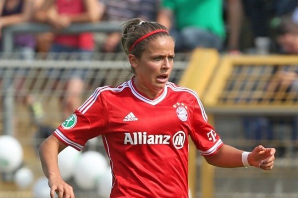 Bleues - Les Autrichiennes du Bayern ambitieuses Bleues - Les Autrichiennes du Bayern ambitieuses