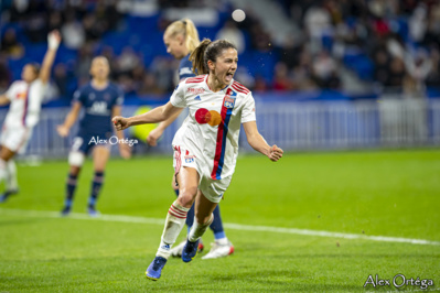 van de Donk pour le 2-0 van de Donk pour le 2-0