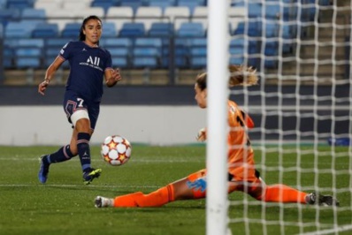 Le but de Karchaoui (photo UEFA.com) Le but de Karchaoui (photo UEFA.com)