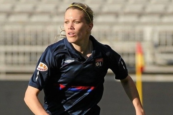 Ligue des Champions - Lara DICKENMANN (OL) : "Rien n'est joué"