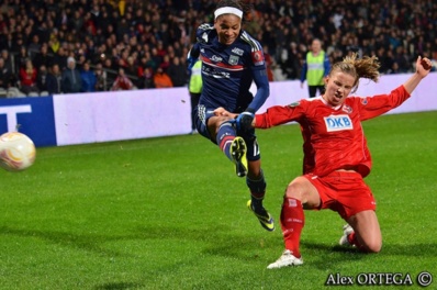 La vitesse et la percussion d'Elodie Thomis n'ont pas changé le cours du match La vitesse et la percussion d'Elodie Thomis n'ont pas changé le cours du match