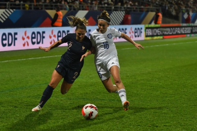 Périsset en duel avec Turlybekova (photos Philippe Le Brech) Périsset en duel avec Turlybekova (photos Philippe Le Brech)
