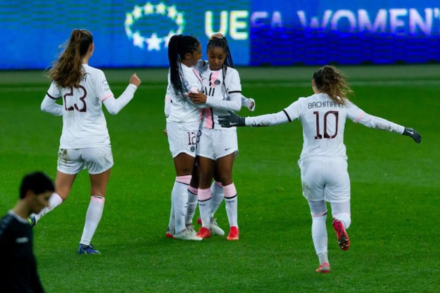 Laurina Fazer a marqué un joli but avant la pause (photo UEFA.com)