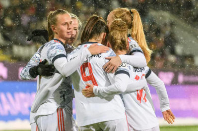 Après avoir concédé l'ouverture du score, les Munichoises ont passé cinq buts aux Suédoises (photo UEFA.com)