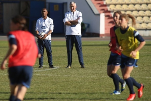 Les coachs de l'élite française du foot féminin ont pu discuter en petit comité