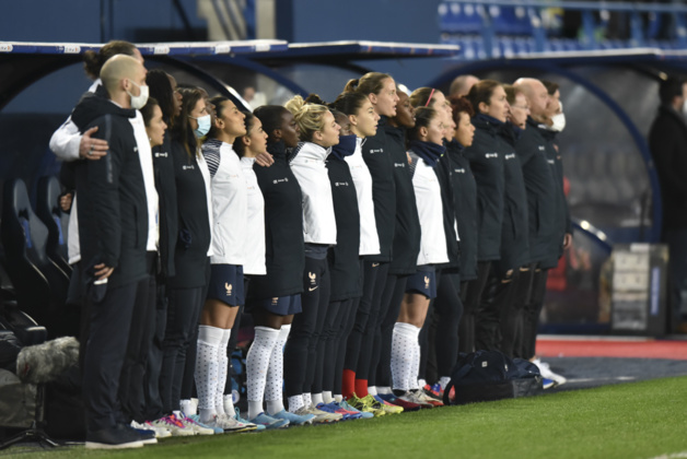 Le banc tricolore (photo Frédérique Grando) Le banc tricolore (photo Frédérique Grando)