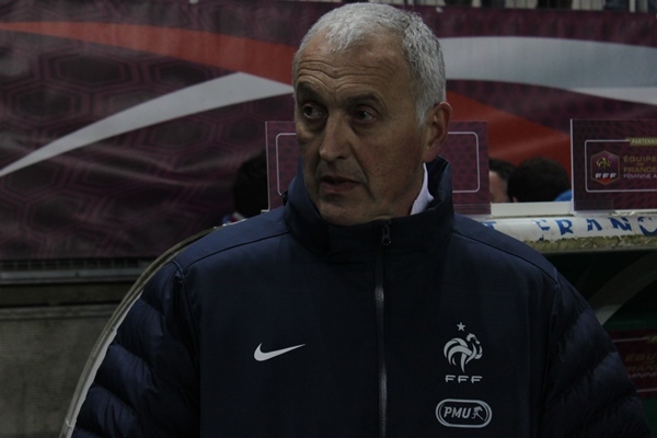 Bleues - Philippe BERGEROO : "Ça fait cinq mois qu'elles bossent comme des folles" Bleues - Philippe BERGEROO : "Ça fait cinq mois qu'elles bossent comme des folles"