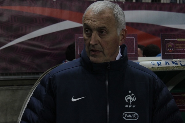 Bleues - Philippe BERGEROO : "Ça fait cinq mois qu'elles bossent comme des folles"