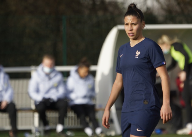 Léa Khélifi décisive (photo Sébastien Duret) Léa Khélifi décisive (photo Sébastien Duret)