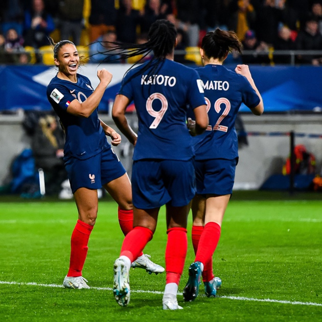 Cascarino a assuré la qualification tricolore à la reprise (photo twitter EquipedeFranceF)