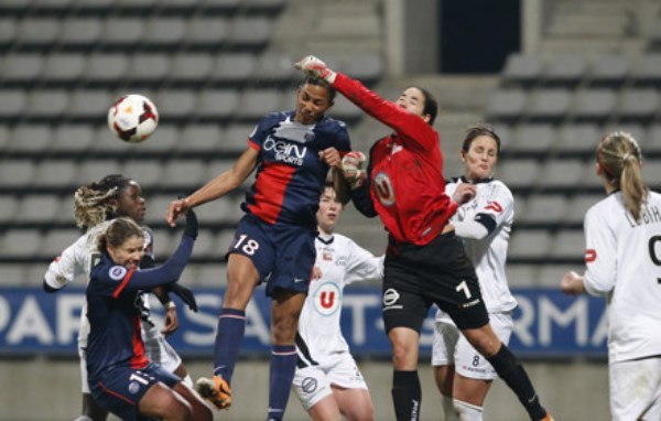 Grâce à leur nette victoire (4-0) face à Guingamp lors de la dernière journée, les Parisiennes occupent provisoirement la tête du championnat, en attendant le match reporté de l'OL à Rodez (Photo : PSG). Grâce à leur nette victoire (4-0) face à Guingamp lors de la dernière journée, les Parisiennes occupent provisoirement la tête du championnat, en attendant le match reporté de l'OL à Rodez (Photo : PSG).