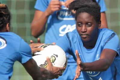 Marina Makanza compte dix sélections en équipe de France A (crédit photo : fff.fr) Marina Makanza compte dix sélections en équipe de France A (crédit photo : fff.fr)